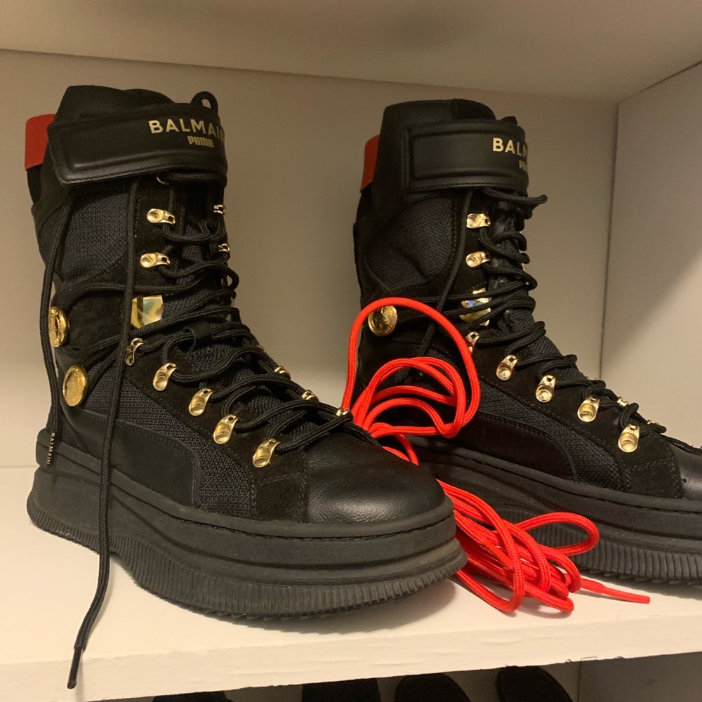 S O L D ‼️‼️‼️Balmain Deva combat boots